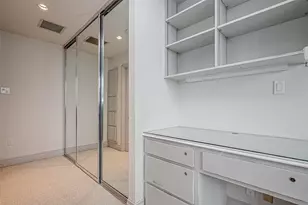 1111 Hermann Dr, Houston, TX 77004 - Photo 30