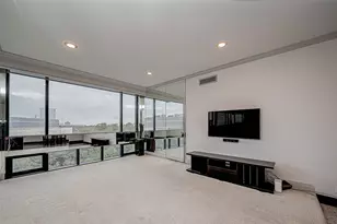 1111 Hermann Dr, Houston, TX 77004 - Photo 16