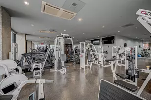 1111 Hermann Dr, Houston, TX 77004 - Photo 10