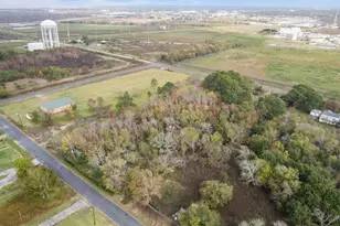 232 N Pecan Dr, Texas City, TX 77591 - Photo 1