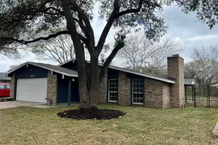 3910 Lost Oak Dr, Spring, TX 77388 - Photo 2