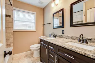 11422 Endicott Ln, Houston, TX 77035 - Photo 20
