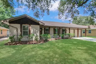 11422 Endicott Ln, Houston, TX 77035 - Photo 2