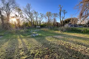 803 N Spanish Camp Rd, Wharton, TX 77488 - Photo 12