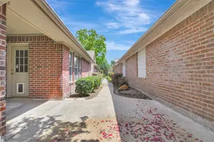 1110 Parkhaven Ln, Houston, TX 77077 - Photo 38