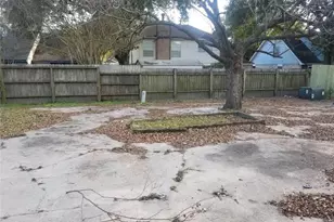 10011 N Golden Meadow Dr, Houston, TX 77064 - Photo 12