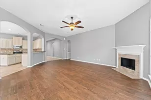 9422 Mustang Park Ct, Humble, TX 77396 - Photo 6