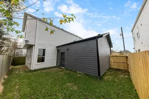 9630 Burden St, Houston, TX 77093 - Photo 16