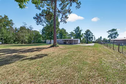 560 County Road 142, Liberty, TX 77575 - Photo 34