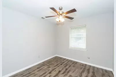 2002 Nottingham Street, Pasadena, TX 77502 - Photo 12