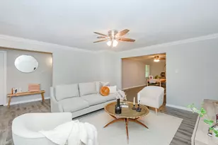 2002 Nottingham St, Pasadena, TX 77502 - Photo 8