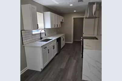 13327 Lake Breeze Lane, Willis, TX 77318 - Photo 2