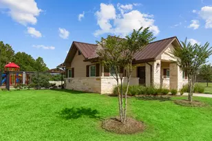 560 Newcomb Holw Dr, Conroe, TX 77304 - Photo 36