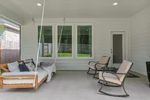 560 Newcomb Holw Dr, Conroe, TX 77304 - Photo 28
