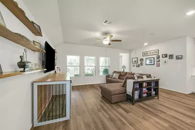 221 Woods Rose Court, Conroe, TX 77318 - Photo 6