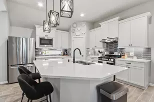 18523 Wolf Mountain Ln, Cypress, TX 77433 - Photo 10