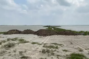 455 Egery Island Rd, Taft, TX 78390 - Photo 6