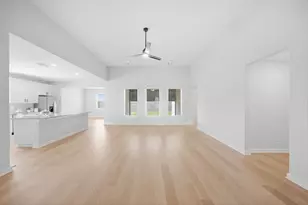 3217 Banyan Dr, Texas City, TX 77539 - Photo 10