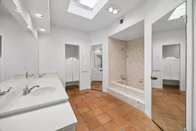 10123 Valley Forge Drive, Houston, TX 77042 - Photo 24