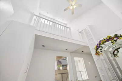 10123 Valley Forge Drive, Houston, TX 77042 - Photo 26