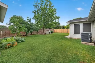 13907 Old Village Ln, Sugar Land, TX 77498 - Photo 22
