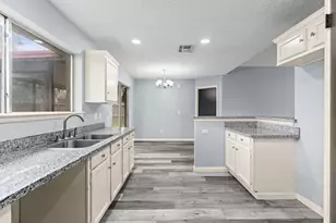 2430 Shady Bend Dr, Pearland, TX 77581 - Photo 14