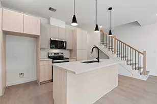 1033 North Ln, Houston, TX 77088 - Photo 6