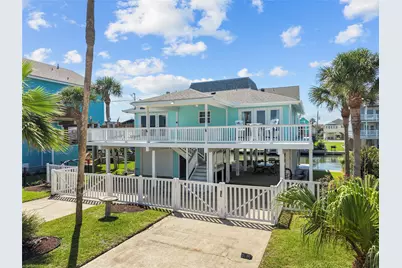 21815 Guadalupe Drive, Galveston, TX 77554 - Photo 2