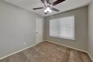 18138 Garden Manor Dr, Houston, TX 77084 - Photo 10