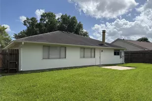 8306 Bee Meadow Ln, Houston, TX 77489 - Photo 14