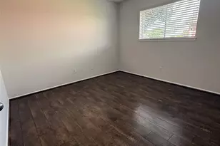 8306 Bee Meadow Ln, Houston, TX 77489 - Photo 10