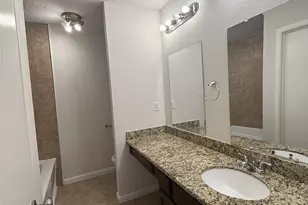 8306 Bee Meadow Ln, Houston, TX 77489 - Photo 8
