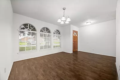 8306 Bee Meadow Lane, Houston, TX 77489 - Photo 2