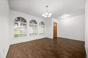 8306 Bee Meadow Ln, Houston, TX 77489 - Photo 2
