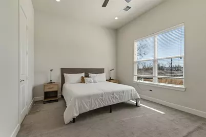 126 Knightsbridge Park Lane, Houston, TX 77018 - Photo 8