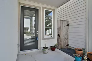 126 Knightsbridge Park Ln, Houston, TX 77018 - Photo 2