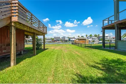2124 Cove Park Drive, Kemah, TX 77565 - Photo 30