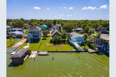 2124 Cove Park Drive, Kemah, TX 77565 - Photo 2
