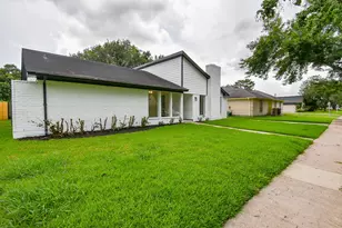 1815 Mustang Springs Dr, Missouri City, TX 77459 - Photo 4