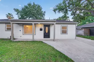 1707 W 43rd St, Houston, TX 77018 - Photo 2