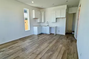 2240 Vargas St, Plantersville, TX 77363 - Photo 6