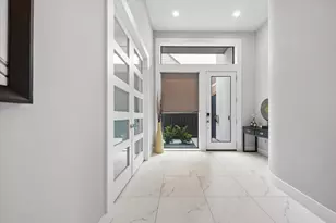 1959 Portsmouth St, Houston, TX 77098 - Photo 8