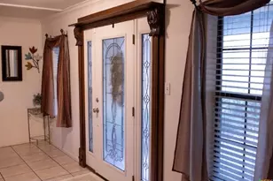 904 Carroll Dr, Yoakum, TX 77995 - Photo 20