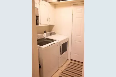 904 Carroll Dr, Yoakum, TX 77995 - Photo 14