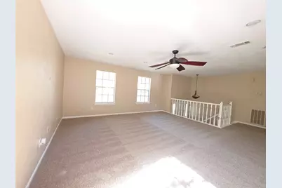 9 Ridgeline Court, The Woodlands, TX 77381 - Photo 4