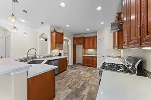 10447 Tree Hollow Circle, La Porte, TX 77571 - Photo 10