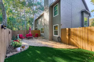 30 Musgrove Pl, The Woodlands, TX 77382 - Photo 4