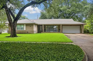5611 Whitehaven, Bellaire, TX 77401 - Photo 38
