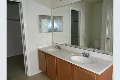11520 Jacinth Court, Houston, TX 77066 - Photo 4