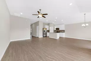 7607 Tramontana Ln, Baytown, TX 77523 - Photo 6